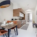 Elegant Escape *