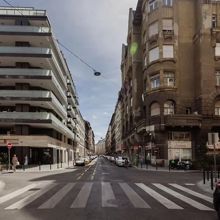 Elegant Escape بودابست