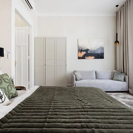 Elegant Escape Apartment Budapest